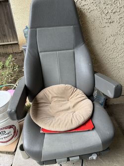 freightliner legacy seat