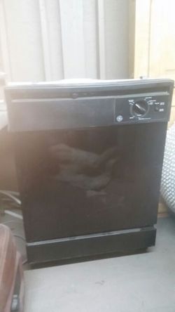 Dishwasher (G.E.) - black