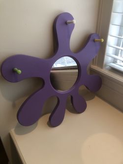 Mirror with 3 hangers