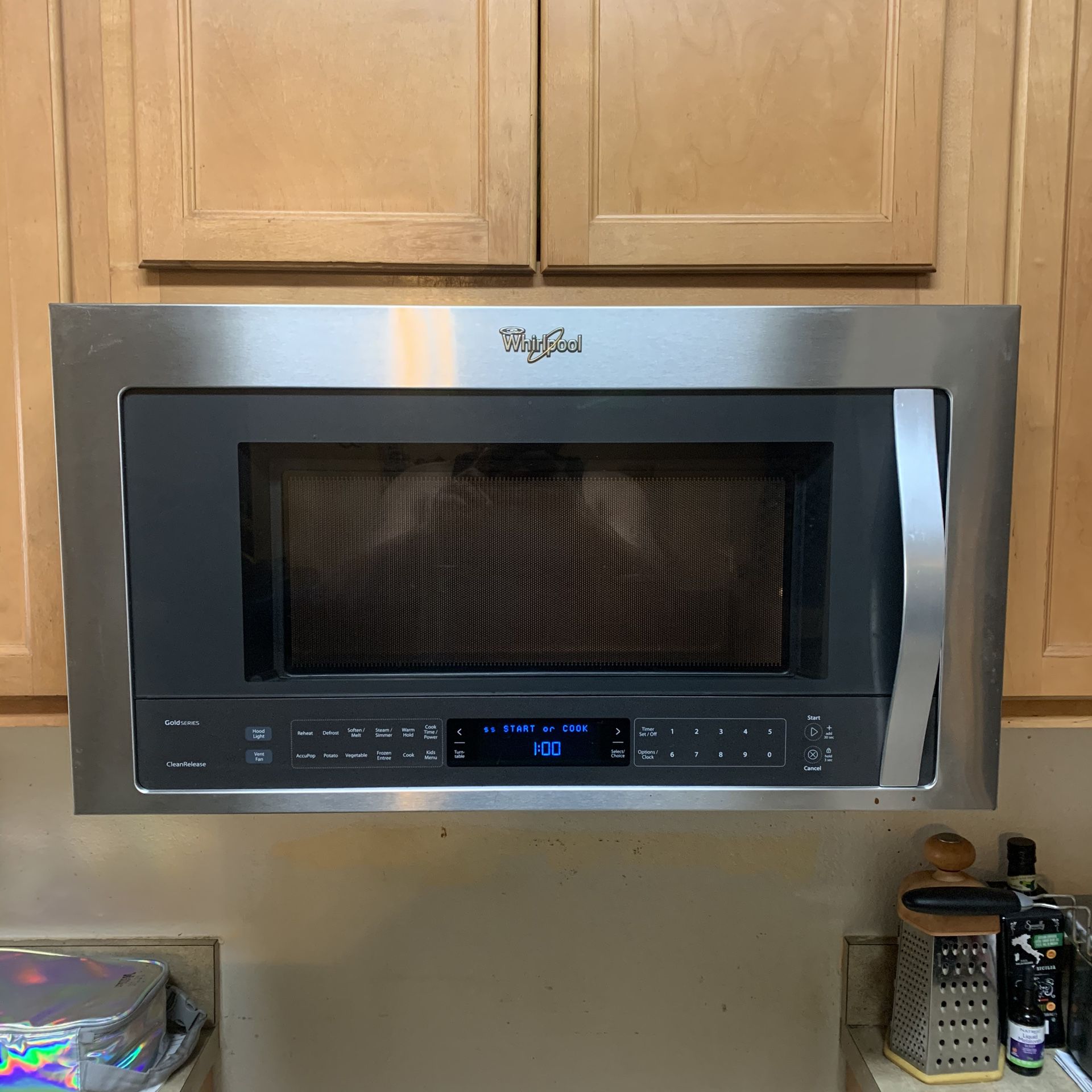 Whirlpool Gold over the range microwave