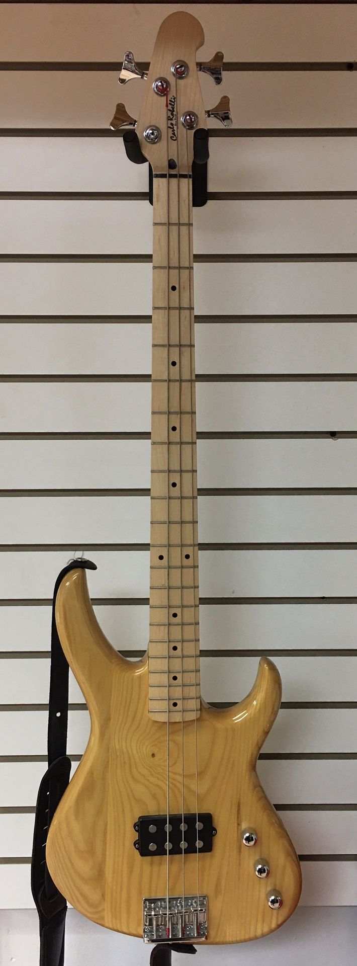 Carlo Robelli SWD Bass Guitar, Ash Polished Body, Excellent Condition.