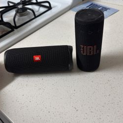 Bundle 2 Speakers For $100