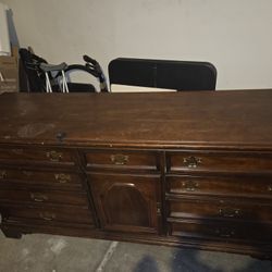 Dresser and nightstand set