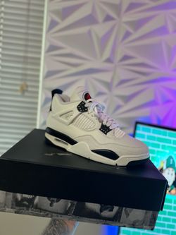 Jordan retro 4 size 9