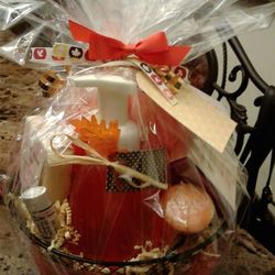 Handwrapped.gift baskets