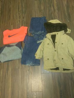 Ropa de niño size 4_5 años