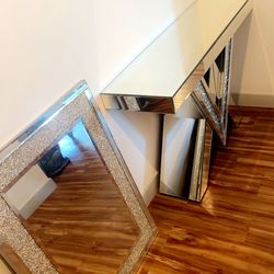 Glamour Console And Mirror
