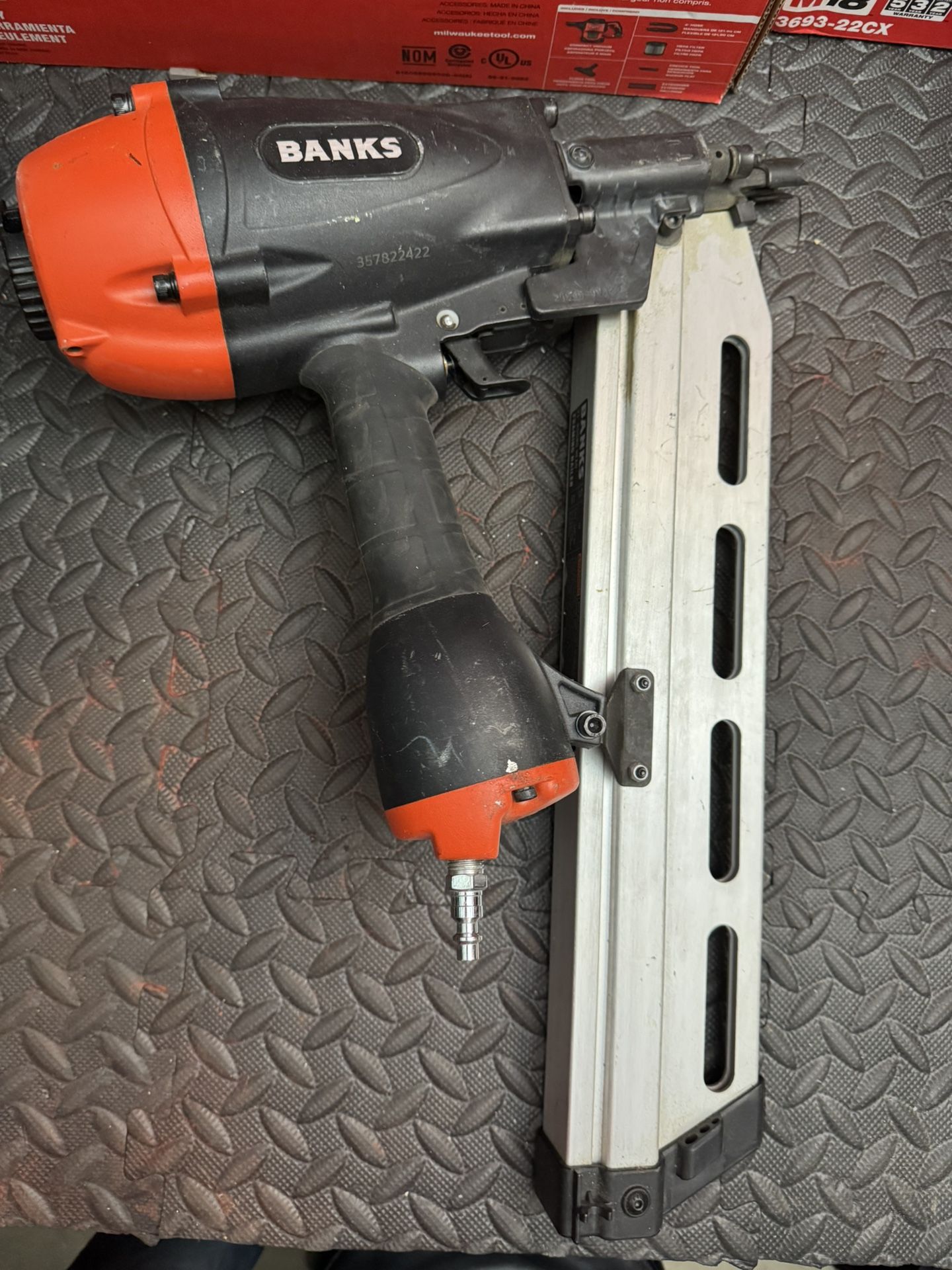 $$65 Each OBO Framing Nailer Each Banks Dewalt Eastwing Gun IT’S AVAILABLE PLS DONT ASK!!!           CHECKOUT MY OTHER OFFERS ! 