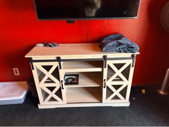 Farmhouse Tvstand