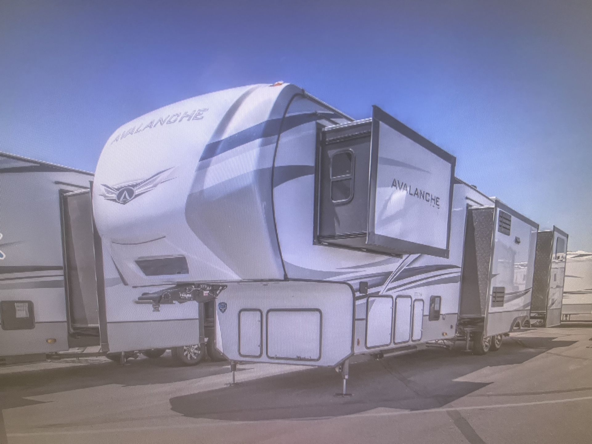 2022 AVALANCHE 378BH