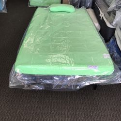 Noctova Sleep 7” Kidz Twin Memory Foam Mattress