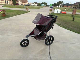 B O B ..JOGGING STROLLER..not tears not stains