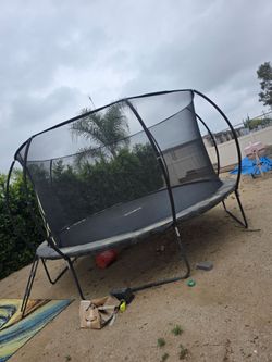 14 foot trampoline in great shape.  60$