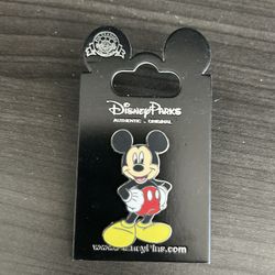 Disney parks Mickey Mouse trading pin 