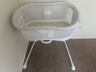 Halo bassinet