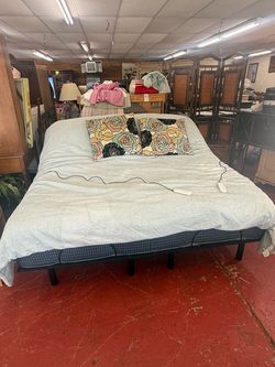 Dual Motion Power Adjustable Bed Base with beauty rest mattress