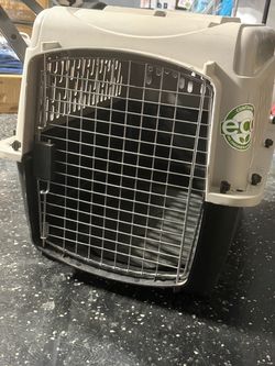 Travel dog cage 26”x17”x19.5”h