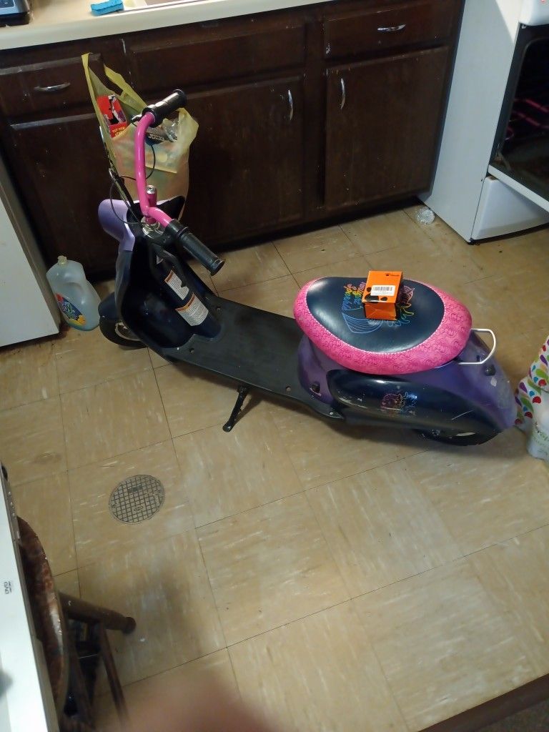 My Little Pony 🐴 Twilight Sparkle Electric Scooter for Children 