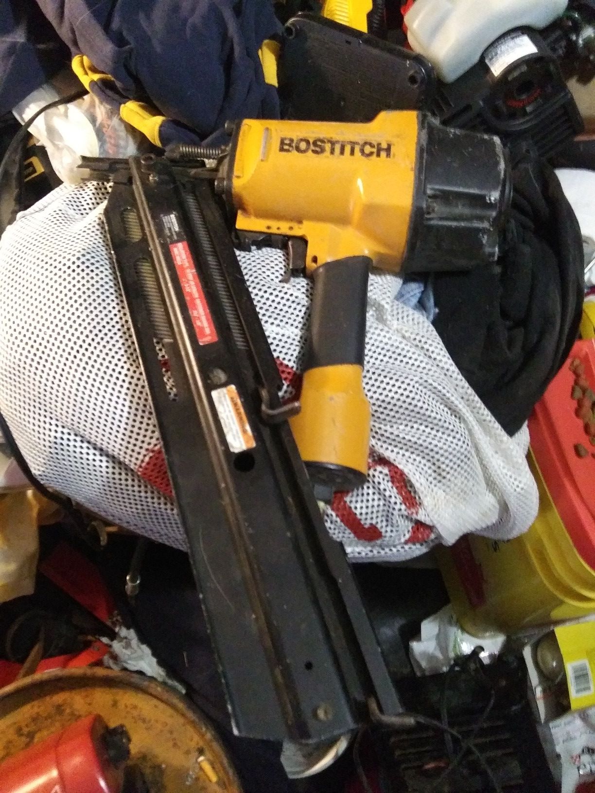 BOSTITCH nail gun INDUSTRIAL