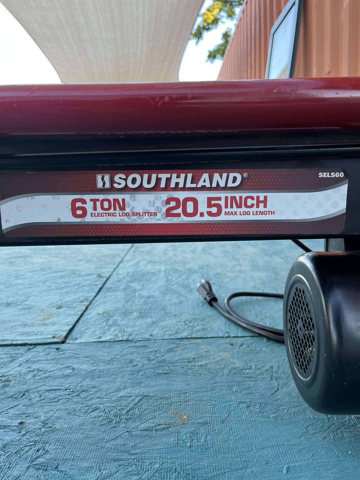 Southland 6 Ton Electric Wood Splitter for Sale in Yucca Valley, CA