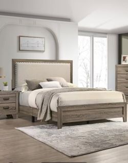 KING BED FRAME new in the box ( NO MATTRESS)