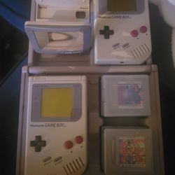 2 Original Vintage Gameboy Bundle Lot & Games