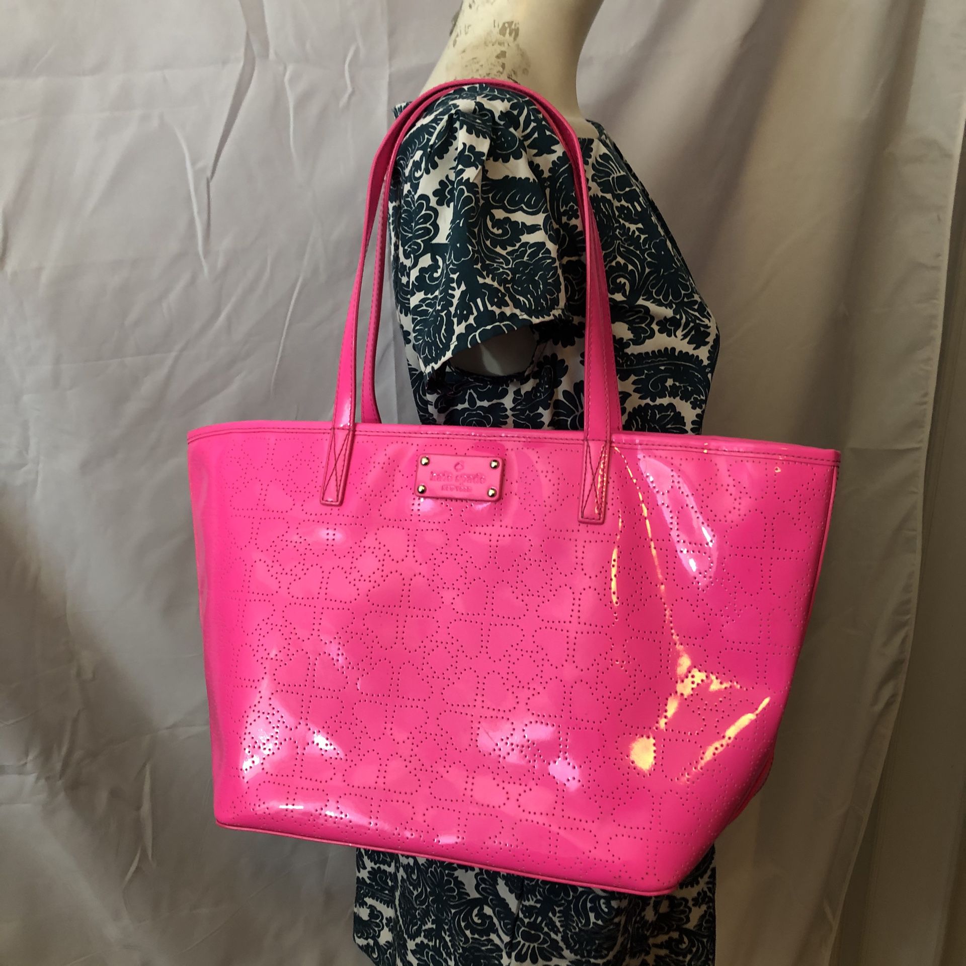 Kate Spade pink polka dot tote purse for Sale in Poway, CA - OfferUp