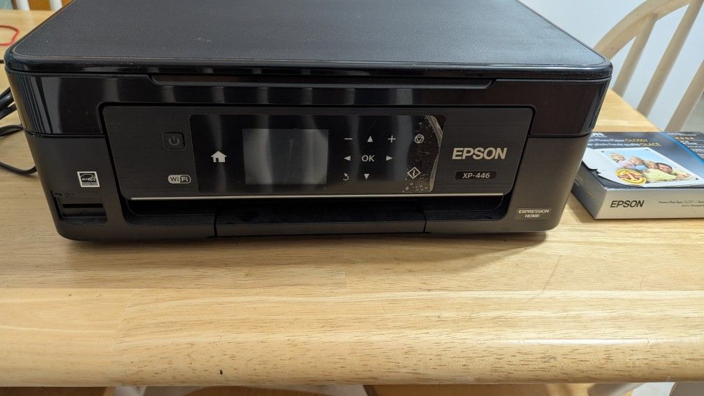 Epson XP-446 Color Printer/Copier With Premium Photo Paper