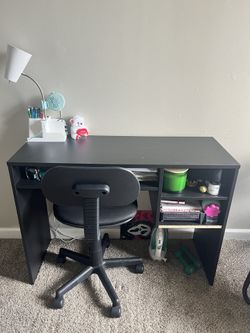 Desk With Chair