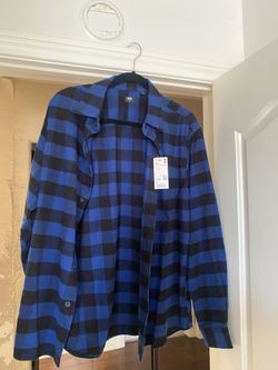Blue and black checkered flannel. (Uniqlo, M) Never worn 
