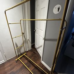Clothes Rack - Easy  to Assemble 