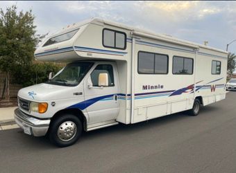 2003 Winnebago Minnie winnie 31C