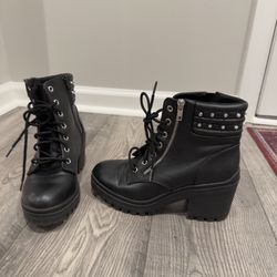 Women’s No Boundaries NOBO Black Studded Lace & Zip Boots - Size 7.5