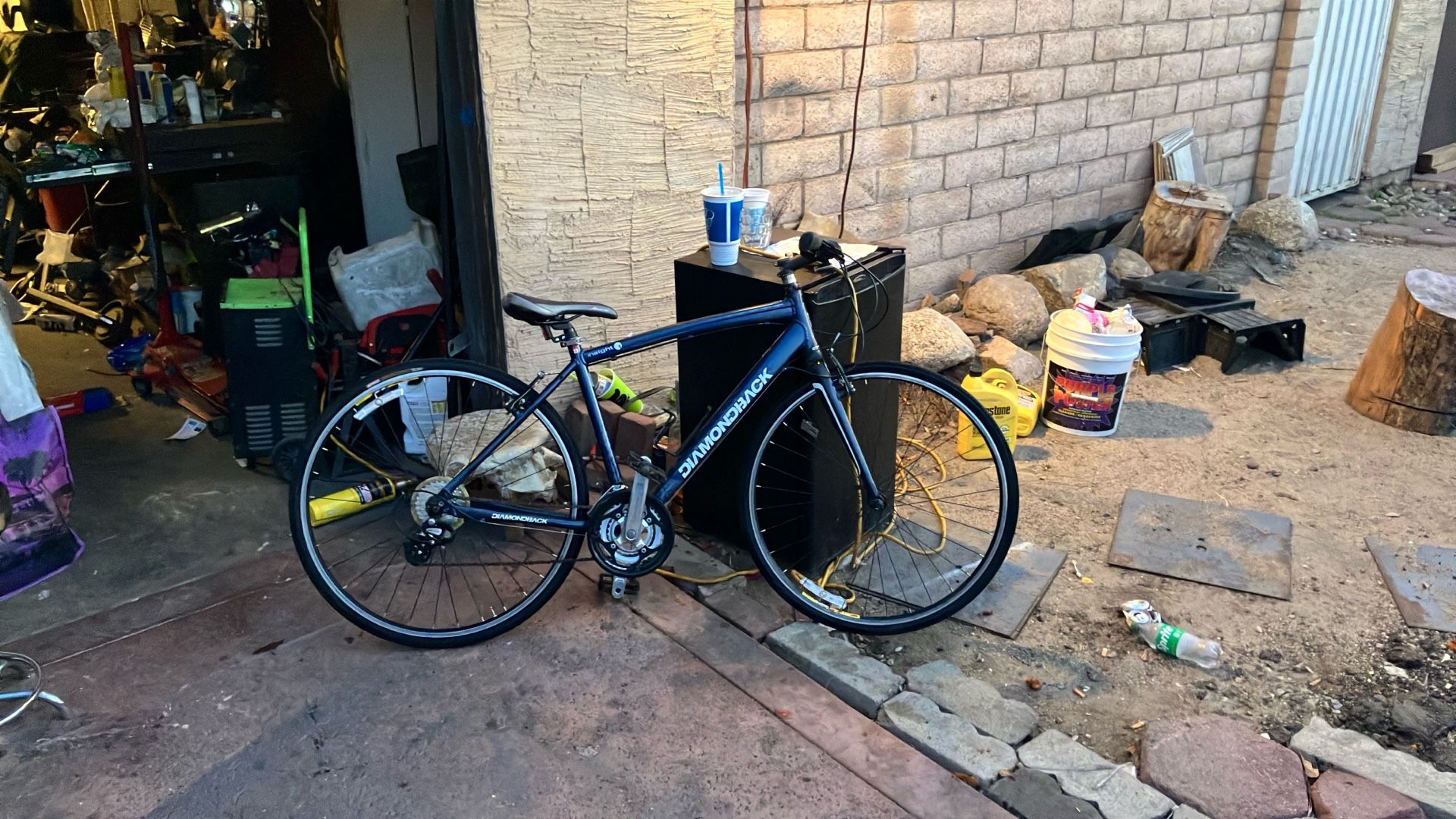 Dark Blue Diamondback Insight1
