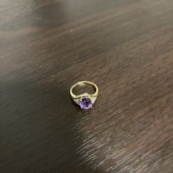 Women’s Gold Ring