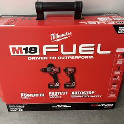Milwaukee M18 Drill And Impact Driver Set