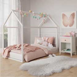 Kids Twin House Floor Bed frame & Mattress 