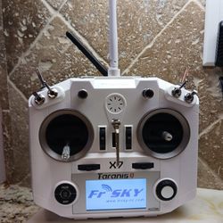 Taranis QX7 W/XJT Module