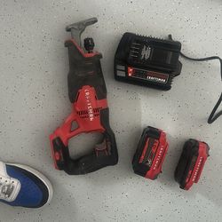 CRAFTSMAN V20* 2Ah Battery and Charger Starter Kit with CRAFTSMAN V20* Cordless Reciprocating Saw