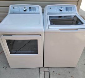 GE washer and dryer set