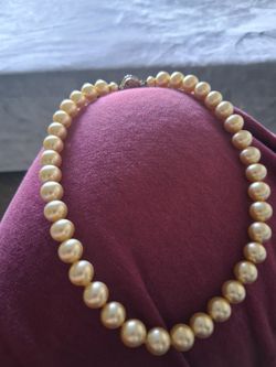 Pearl necklace
