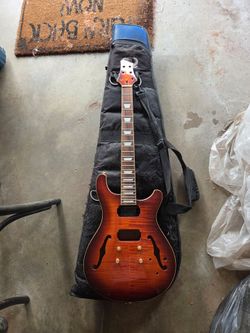Whalebone 55 Guitar semi hollow body