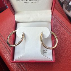 Polished Round Hoop Earrings in 14k Gold, 30mm
