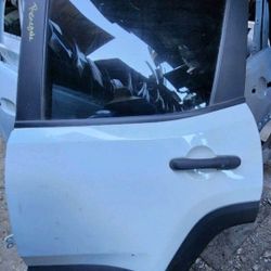 Jeep Renegade Left Rear Driver Door 2015 To 2021