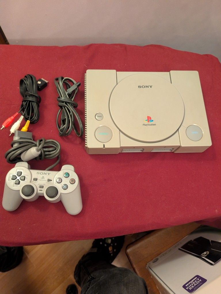 Original PlayStation Complete Clean And Tested