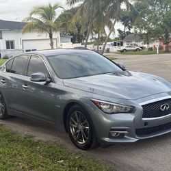 2015 Infiniti Q50 Hybrid