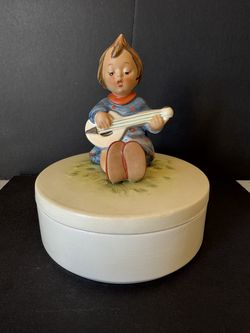Hummel Figurine Covered Box or Candy Box IlI/53 - Joyful