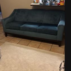 Best Home Furnishing Couch 