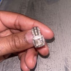 Engagement/Wedding Ring For Sale 