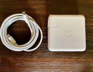 Apple MNF82LL/A 87W USB C Power Adapter MacBook Pro Air